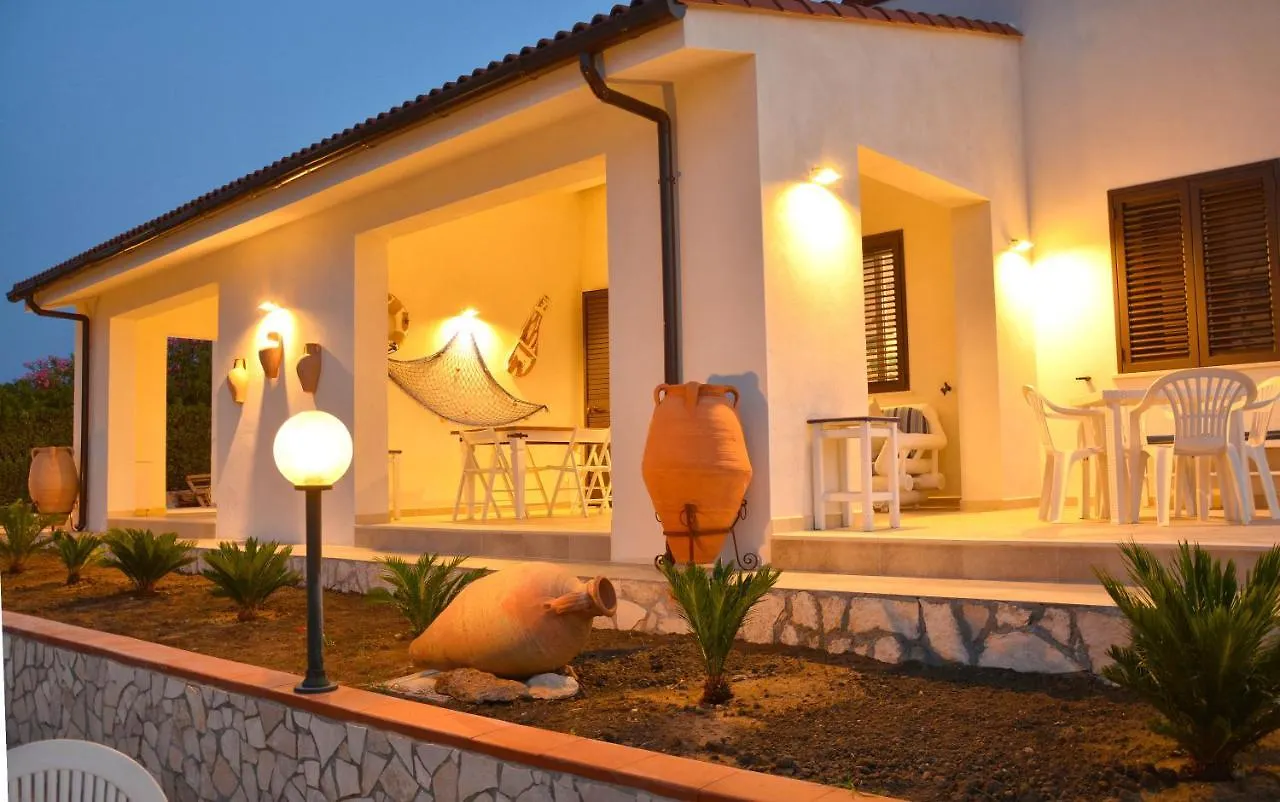 La Casa In Riva Al Mare Villa Augusta 0*,  Italy